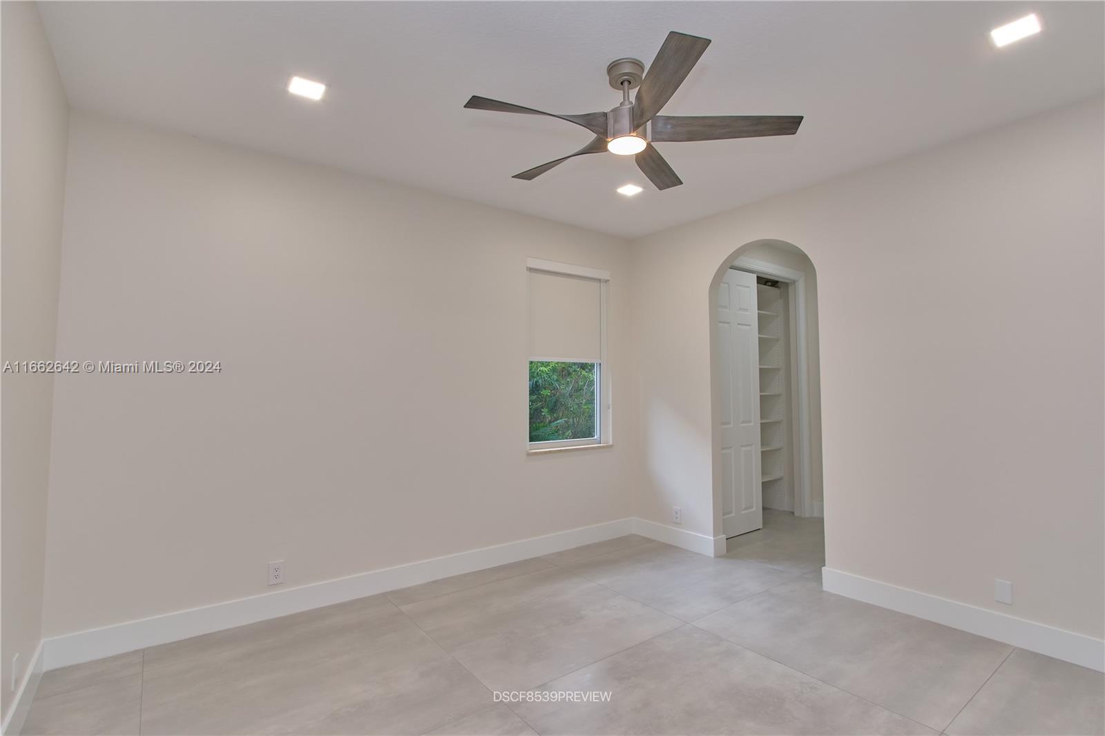 2517 Provence Cir, Weston, Florida image 31