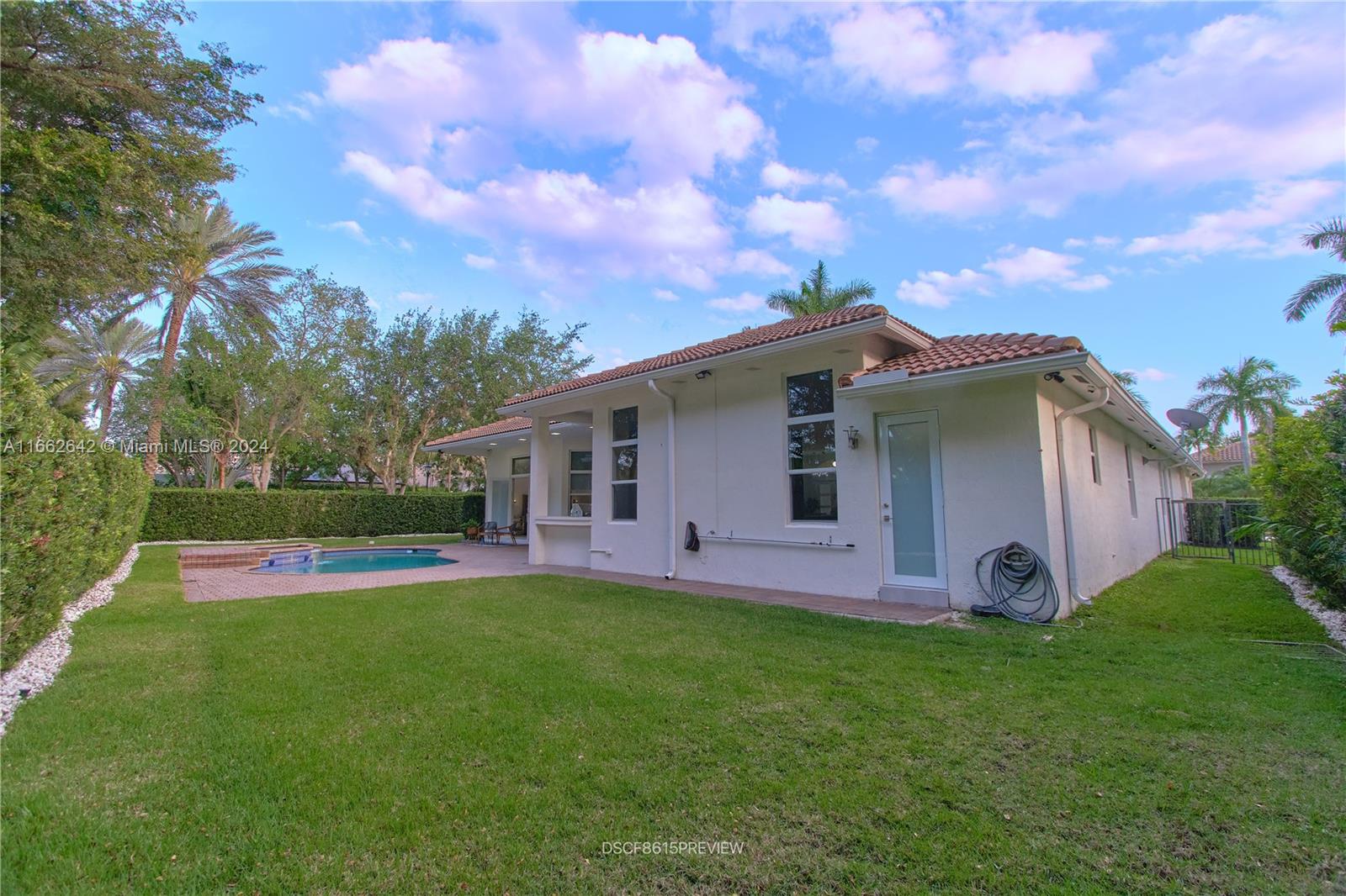 2517 Provence Cir, Weston, Florida image 40