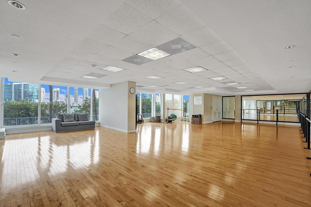 3201 NE 183rd St #804, Aventura FL 33160