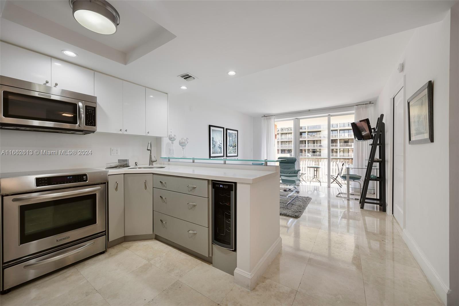 2951 S Bayshore Dr #1005, Coconut Grove FL 33133