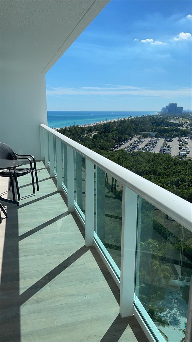 100 W Bayview Dr #1521, Sunny Isles Beach, Florida image 2