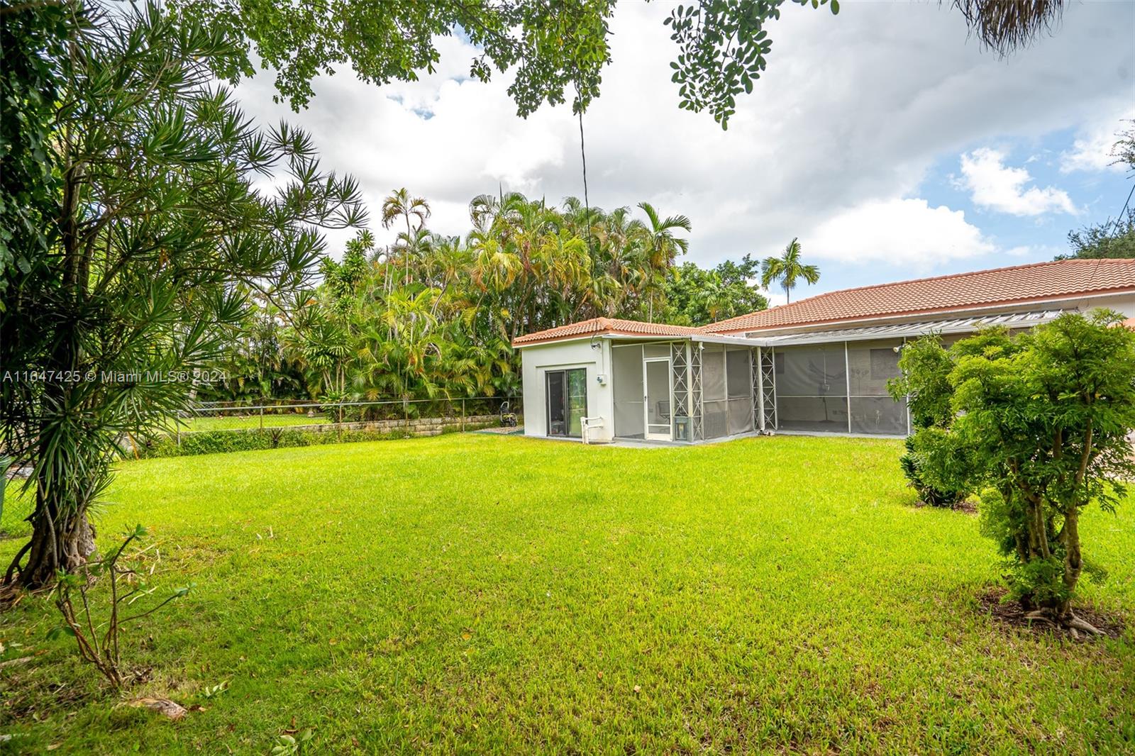 10642 NE 11th Ave, Miami Shores, Florida image 39