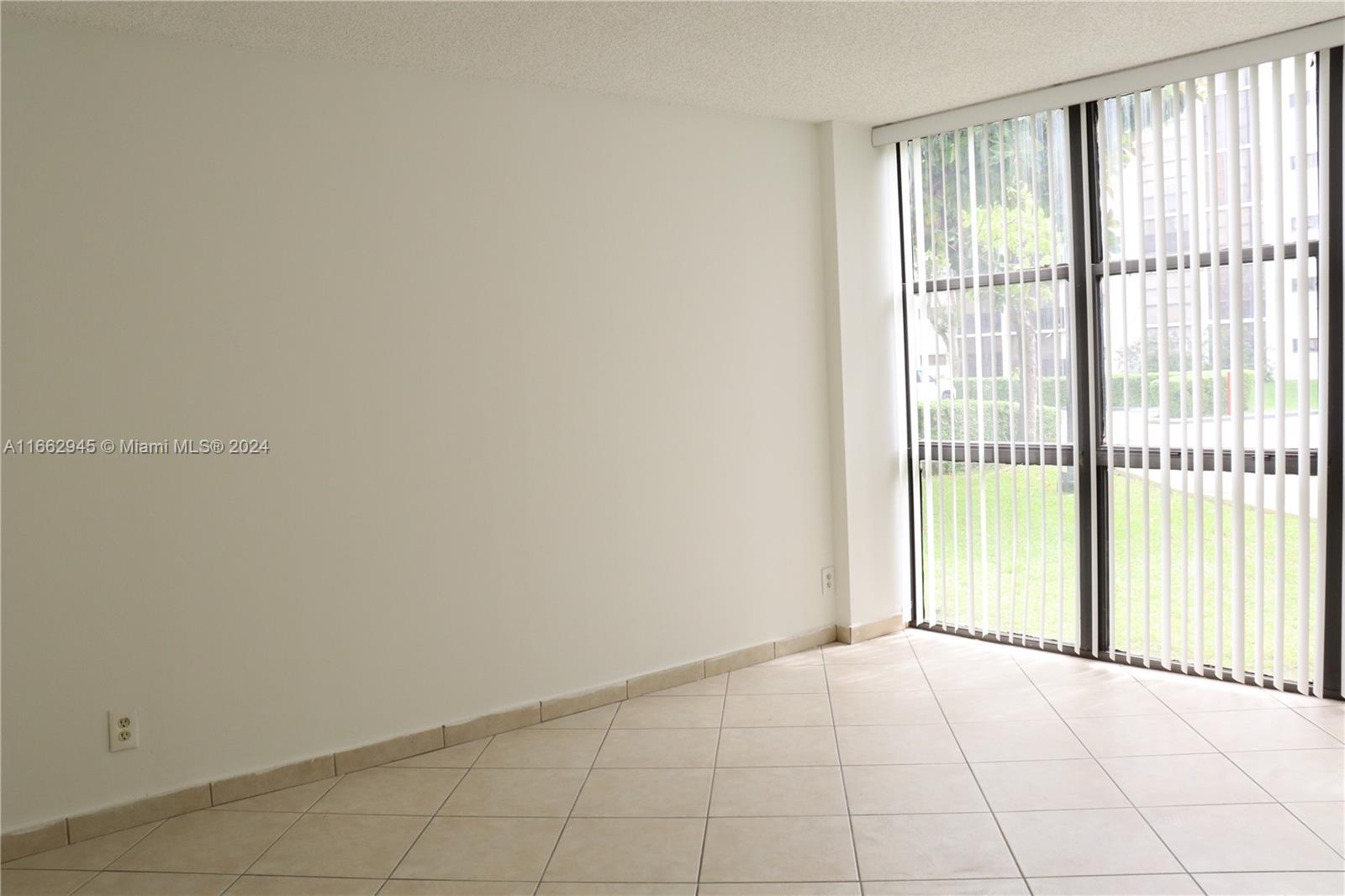 16919 N Bay Rd #118, Sunny Isles Beach, Florida image 7