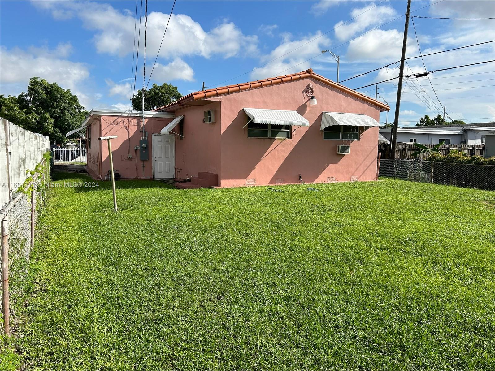 318 W 15th St, Hialeah, Florida image 34