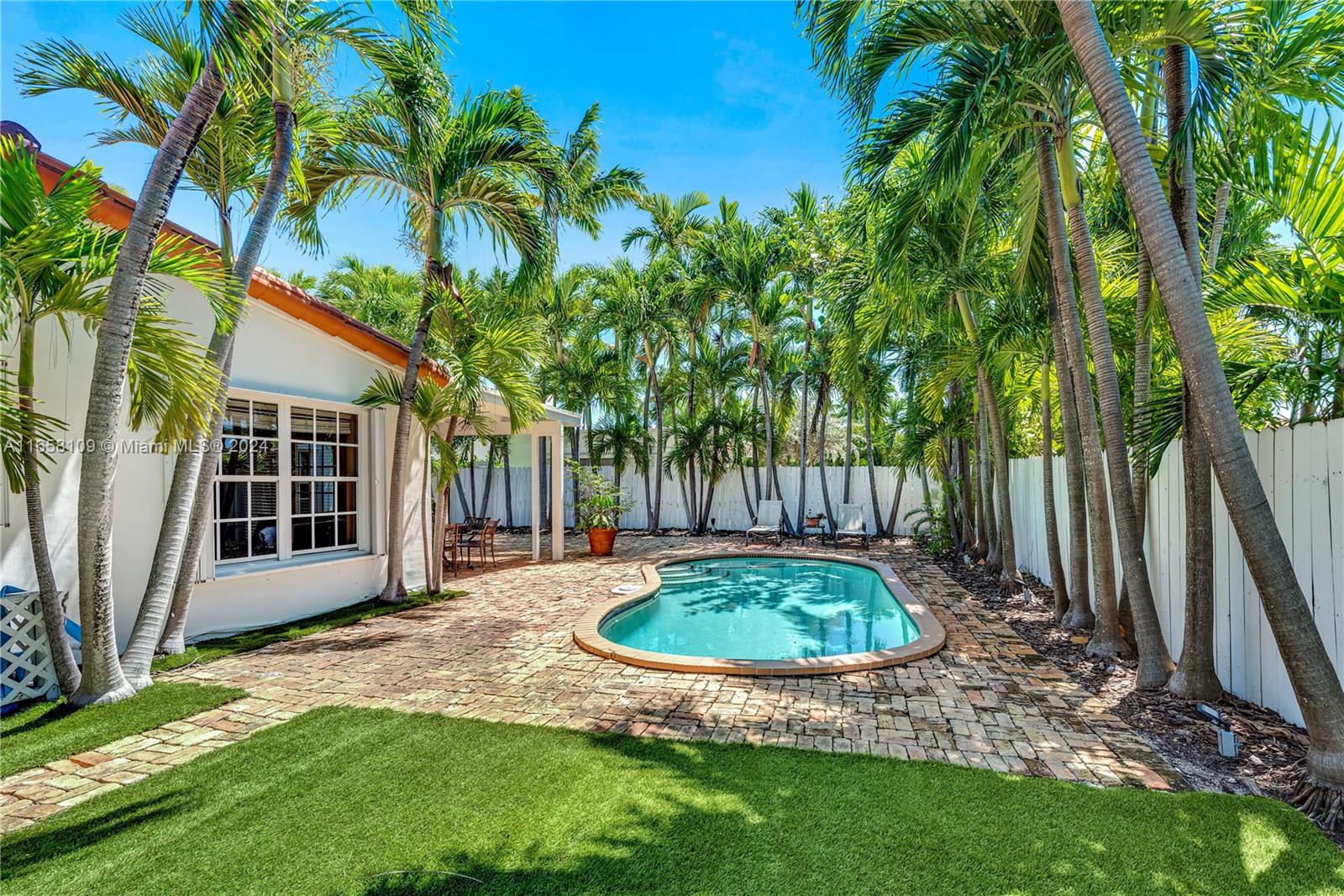 250 Greenwood Drive, Key Biscayne, Florida image 22