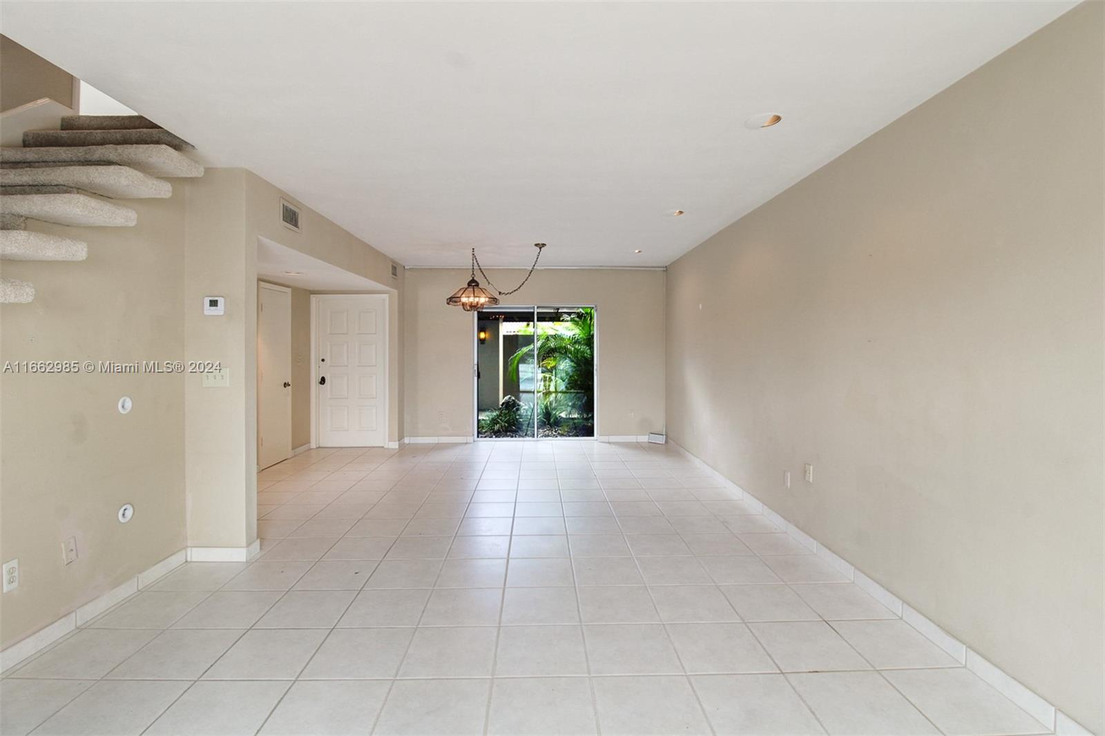 7238 Jacaranda Ln, Miami Lakes, Florida image 10