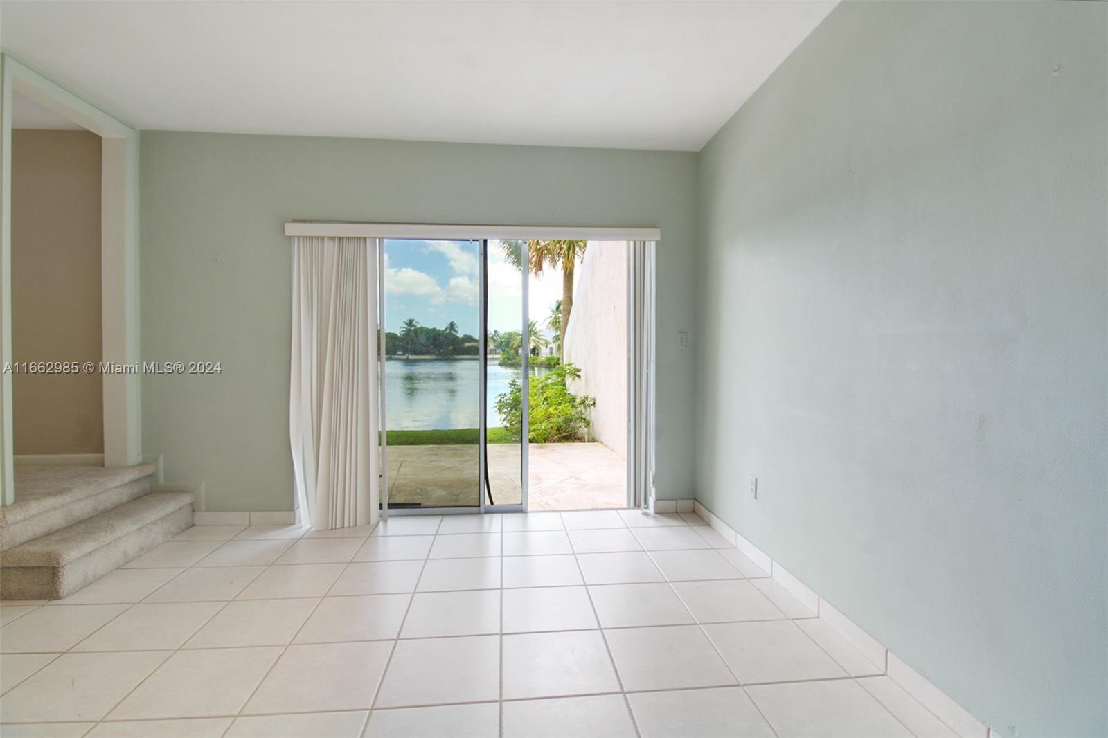 7238 Jacaranda Ln, Miami Lakes, Florida image 12