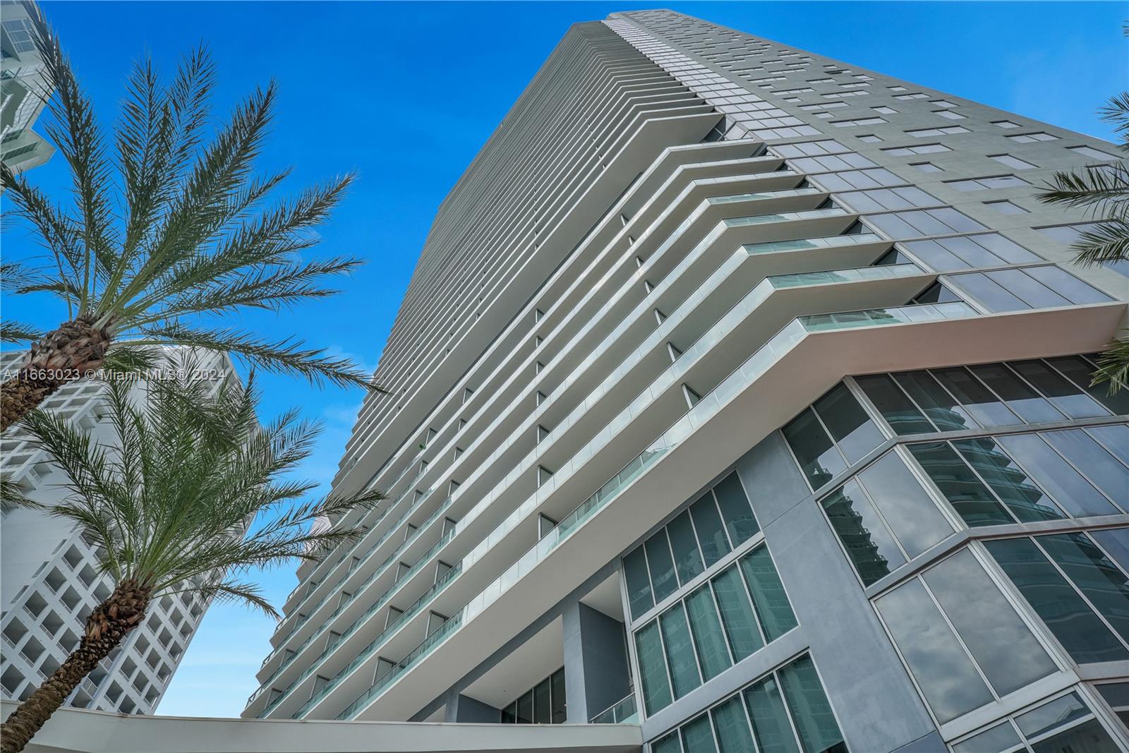 1300 E Brickell Bay Dr #906, Miami FL 33131