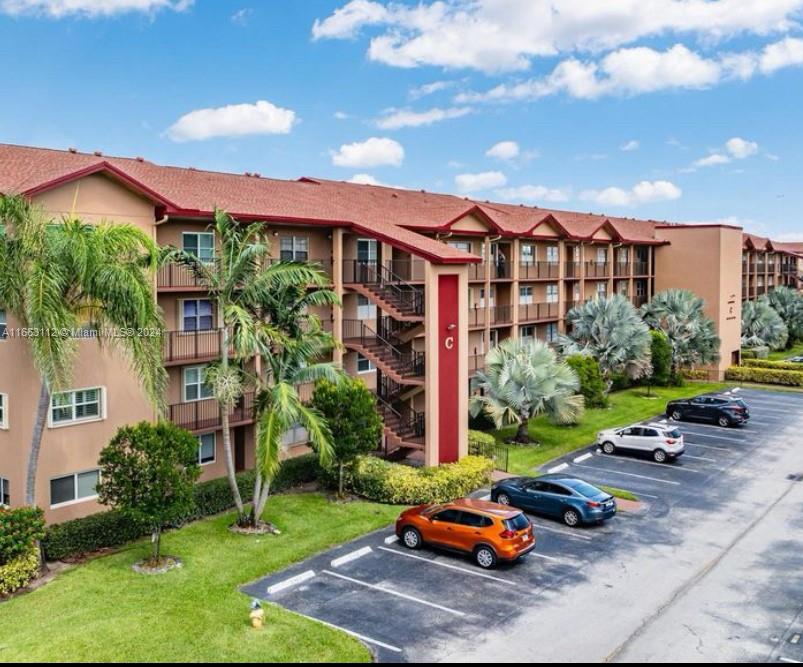 100 SW 130th Ter #303C, Pembroke Pines, Florida image 10