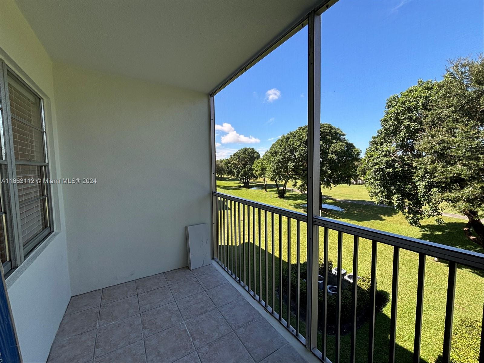 100 SW 130th Ter #303C, Pembroke Pines, Florida image 23