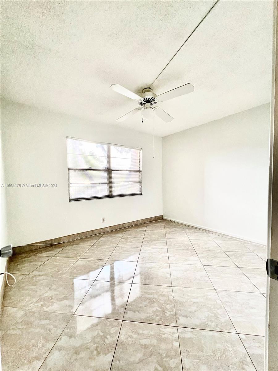 12900 SW 7th Ct #206B, Pembroke Pines, Florida image 9