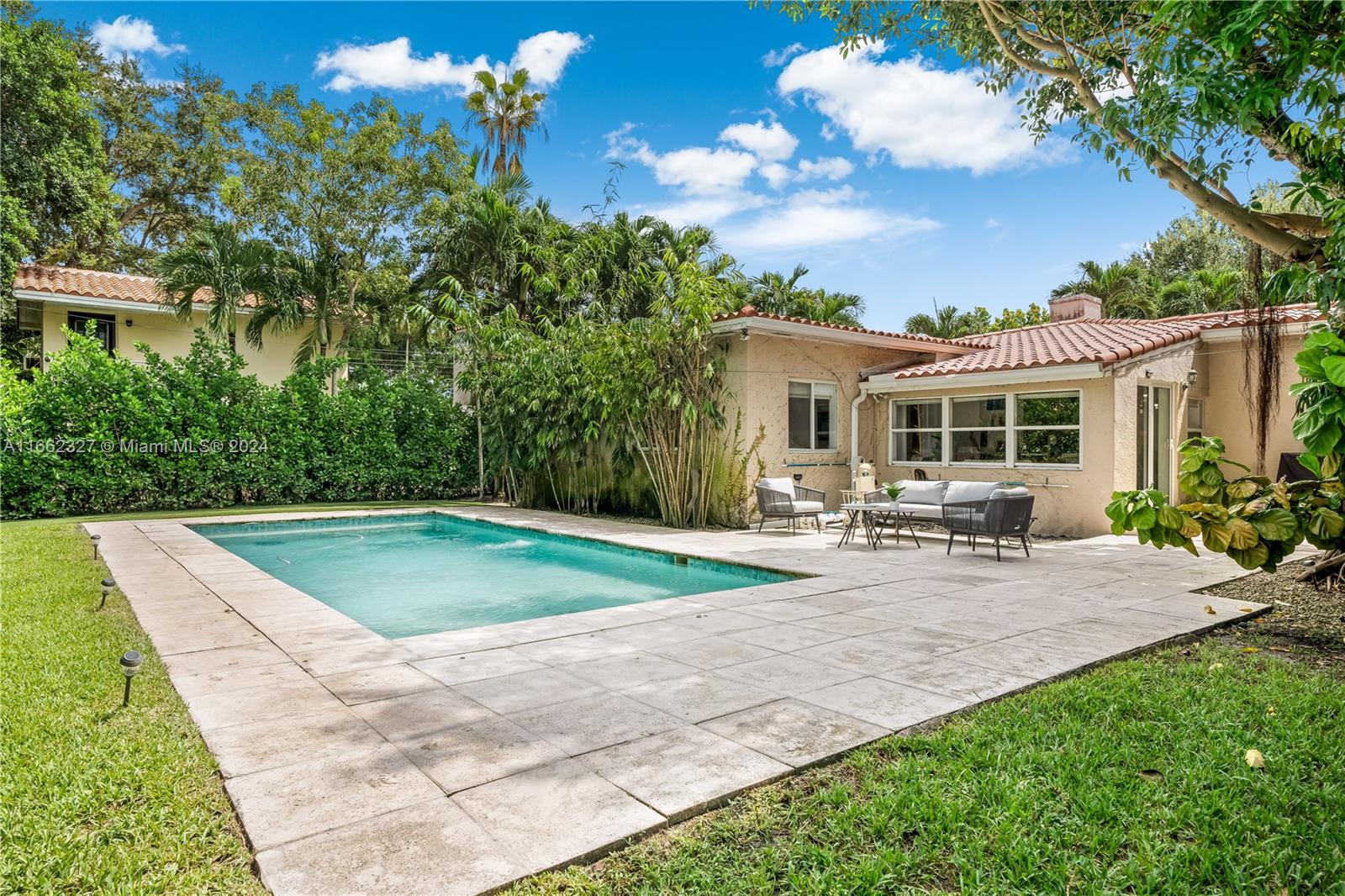 573 NE 102nd St, Miami Shores, Florida image 14