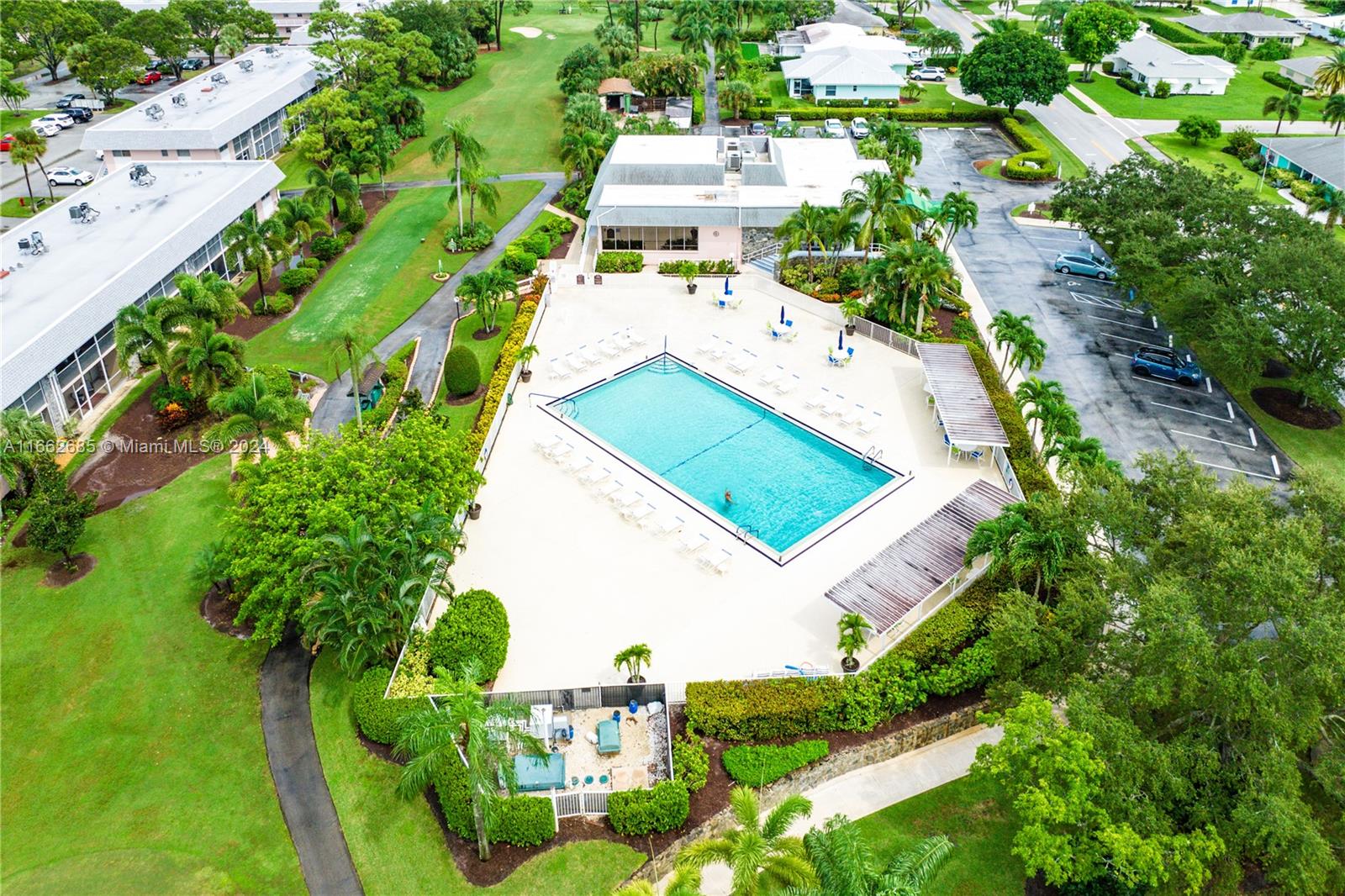 18081 SE Country Club Dr #19, Jupiter, Florida image 28