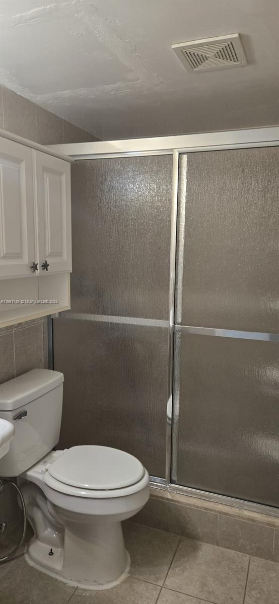 2655 W 67th Pl #14-13, Hialeah, Florida image 26