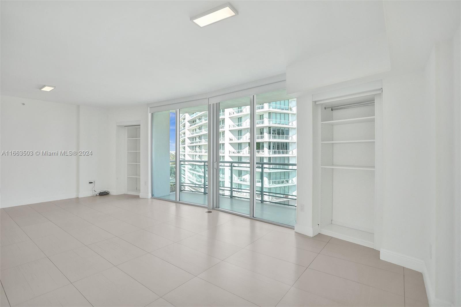 350 S Miami Ave #2015, Miami FL 33130