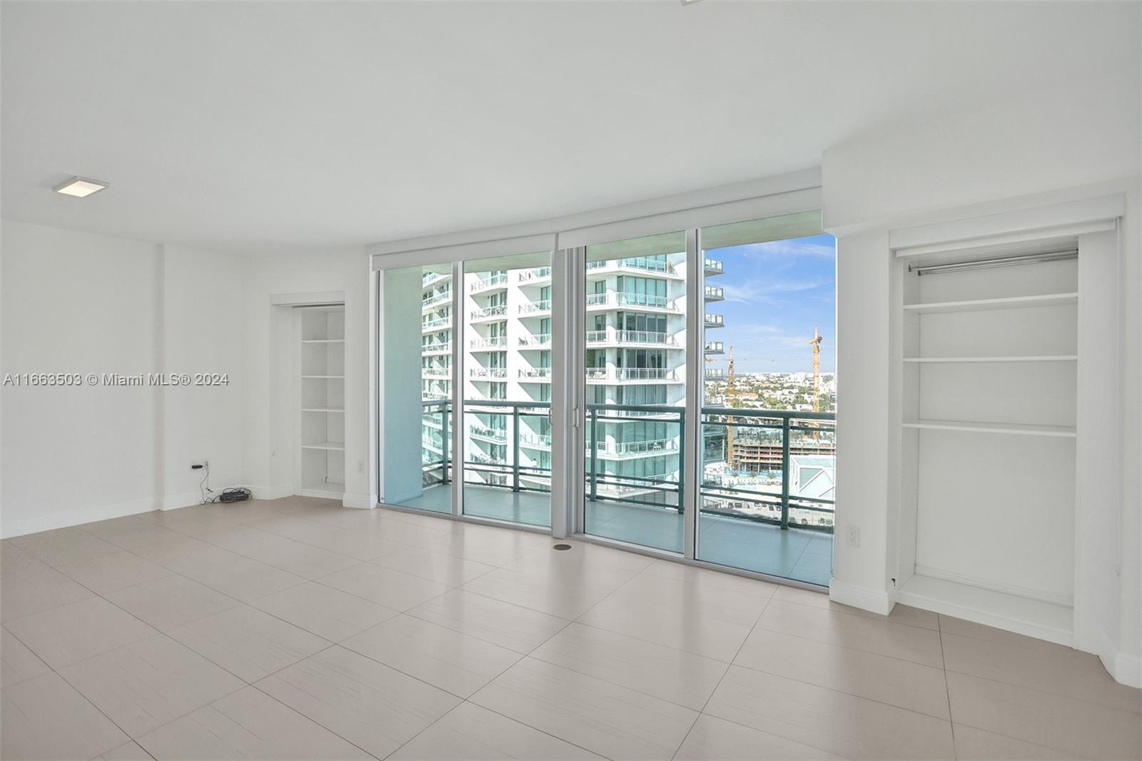 350 S Miami Ave #2015, Miami FL 33130