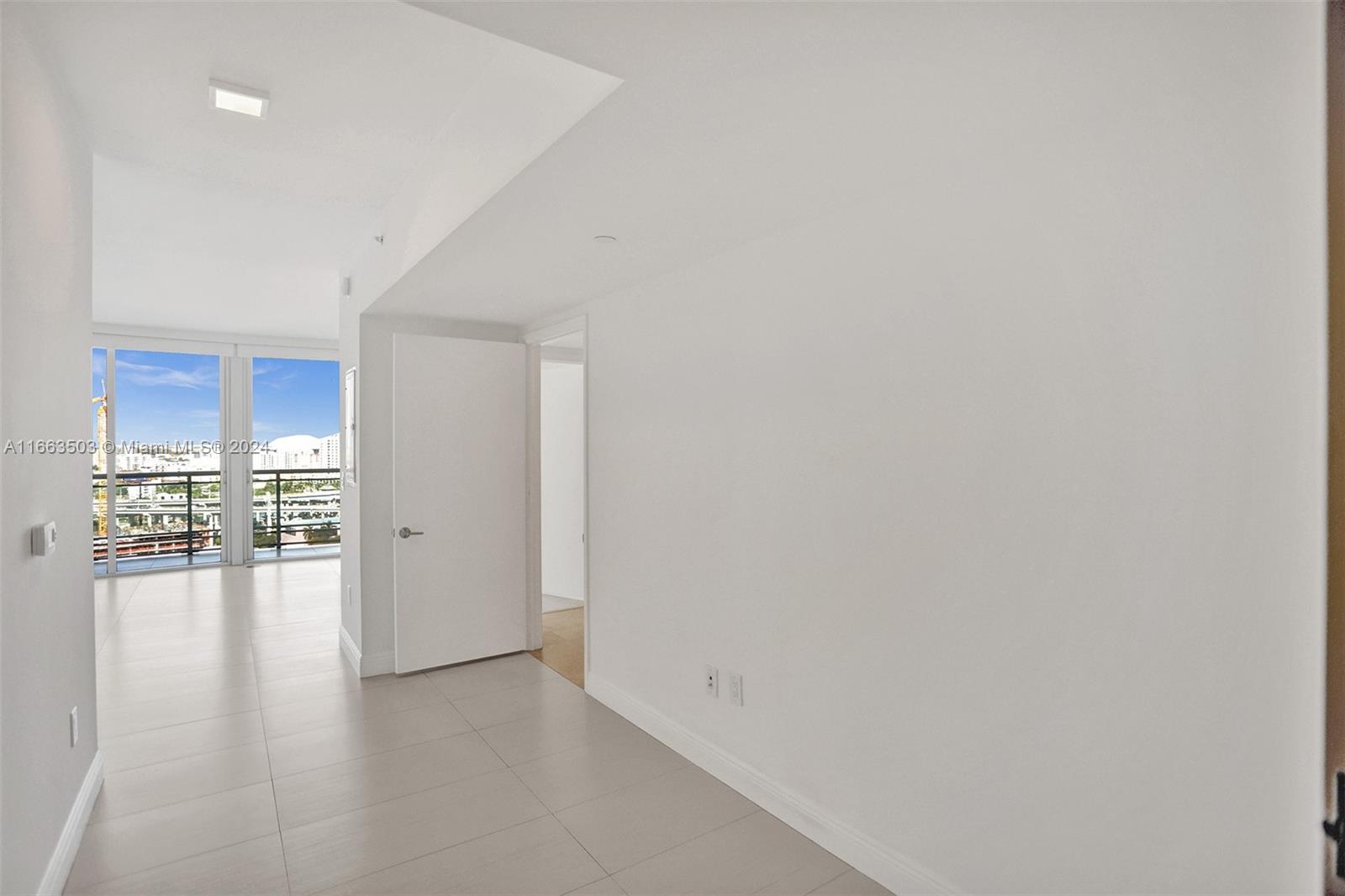 350 S Miami Ave #2015, Miami FL 33130