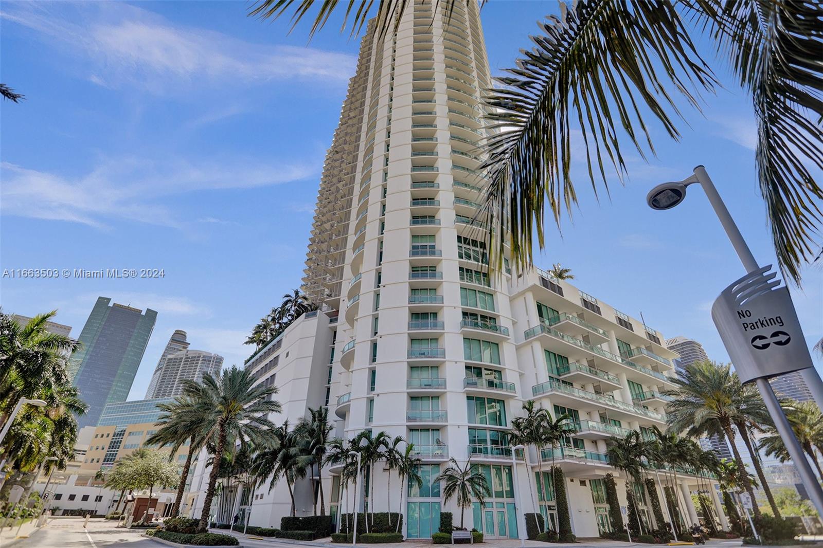 350 S Miami Ave #2015, Miami FL 33130