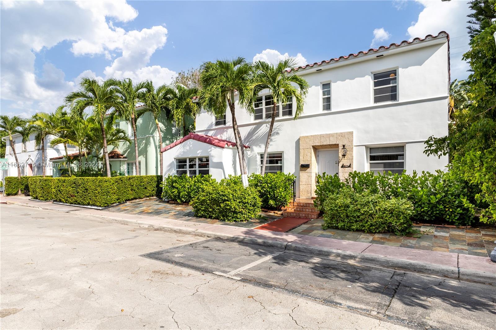 829 Espanola Way, Miami Beach, Florida image 46