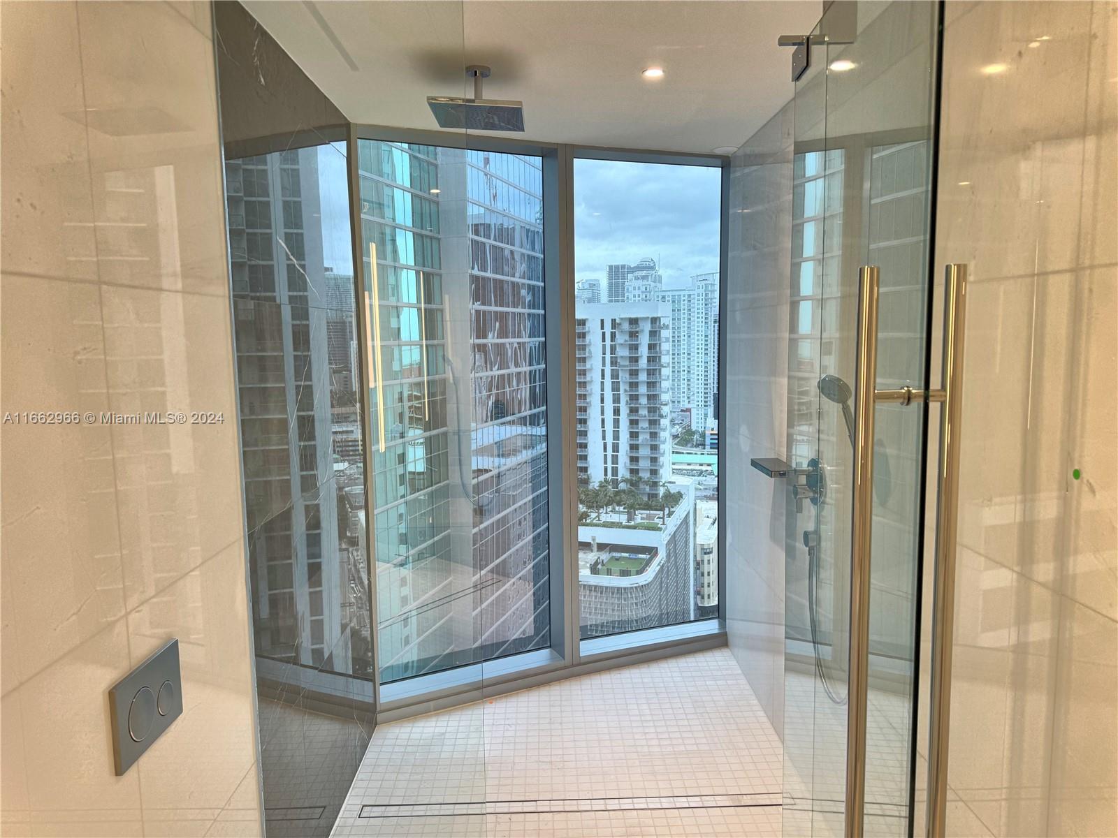 300 Biscayne Blvd Way #2607, Miami, Florida image 12