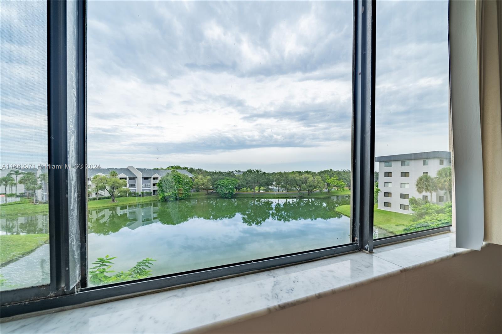 8020 Hampton Blvd #404, North Lauderdale, Florida image 8