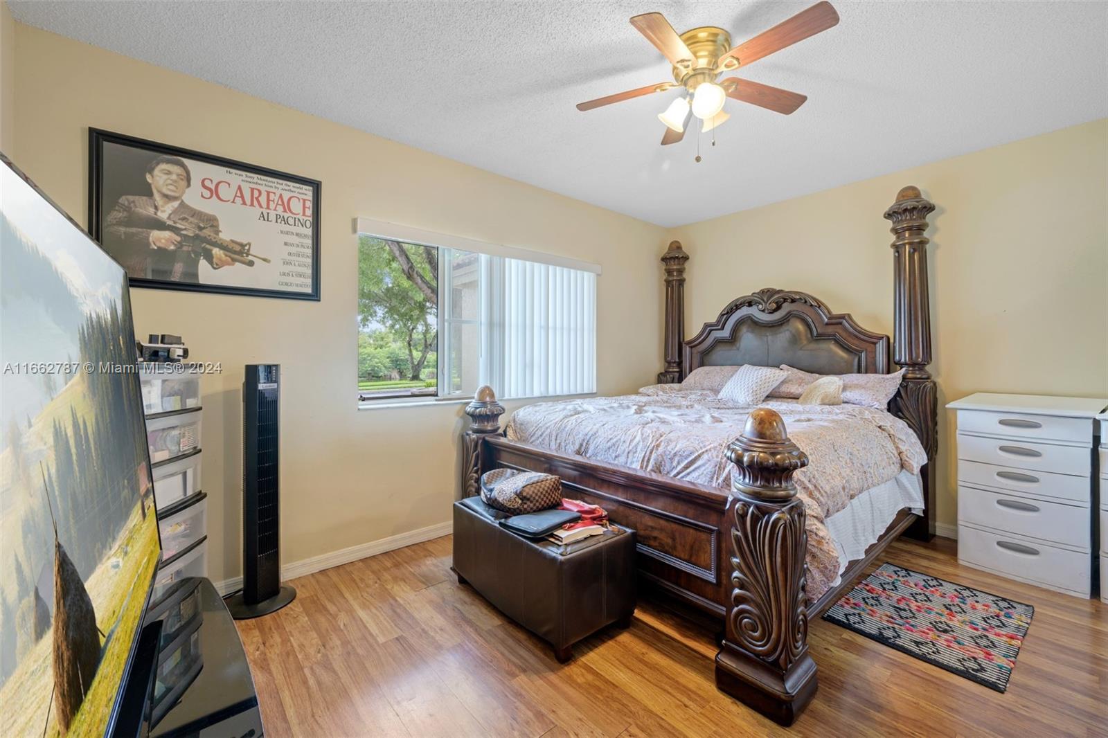 Listing Photo 10