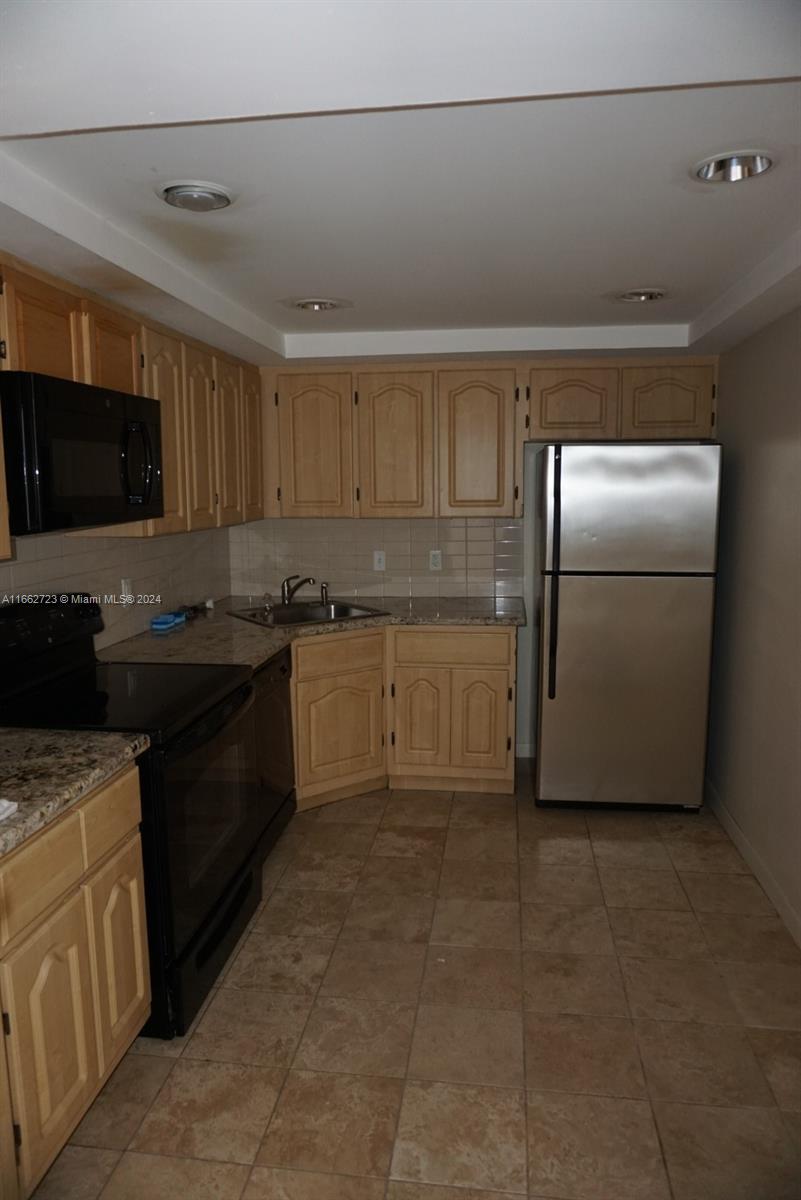 600 Biltmore Way #917, Coral Gables FL 33134