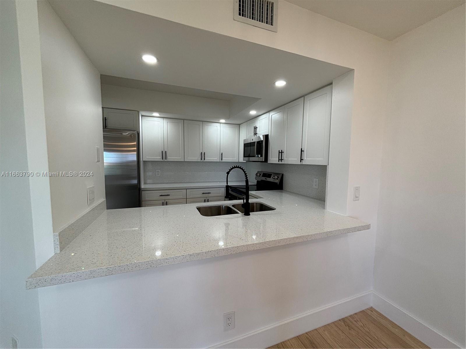 100 SW 130th Ter #412C, Pembroke Pines, Florida image 1