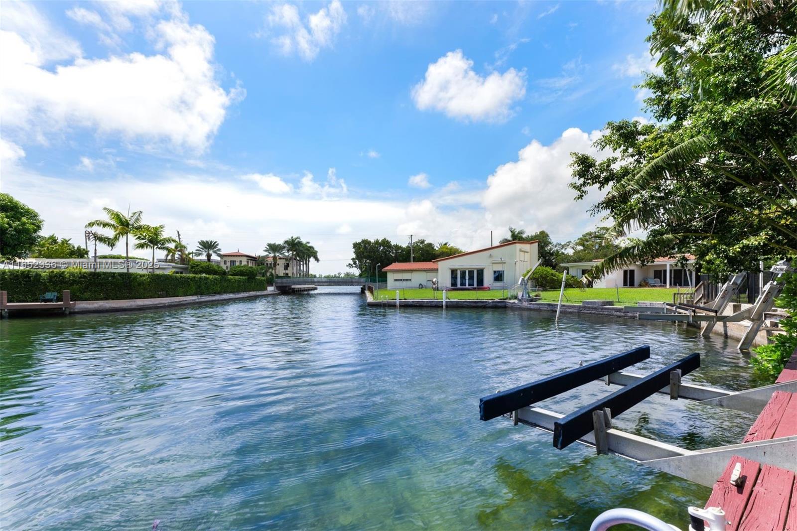 7975 Biscayne Point Cir, Miami Beach, Florida image 30