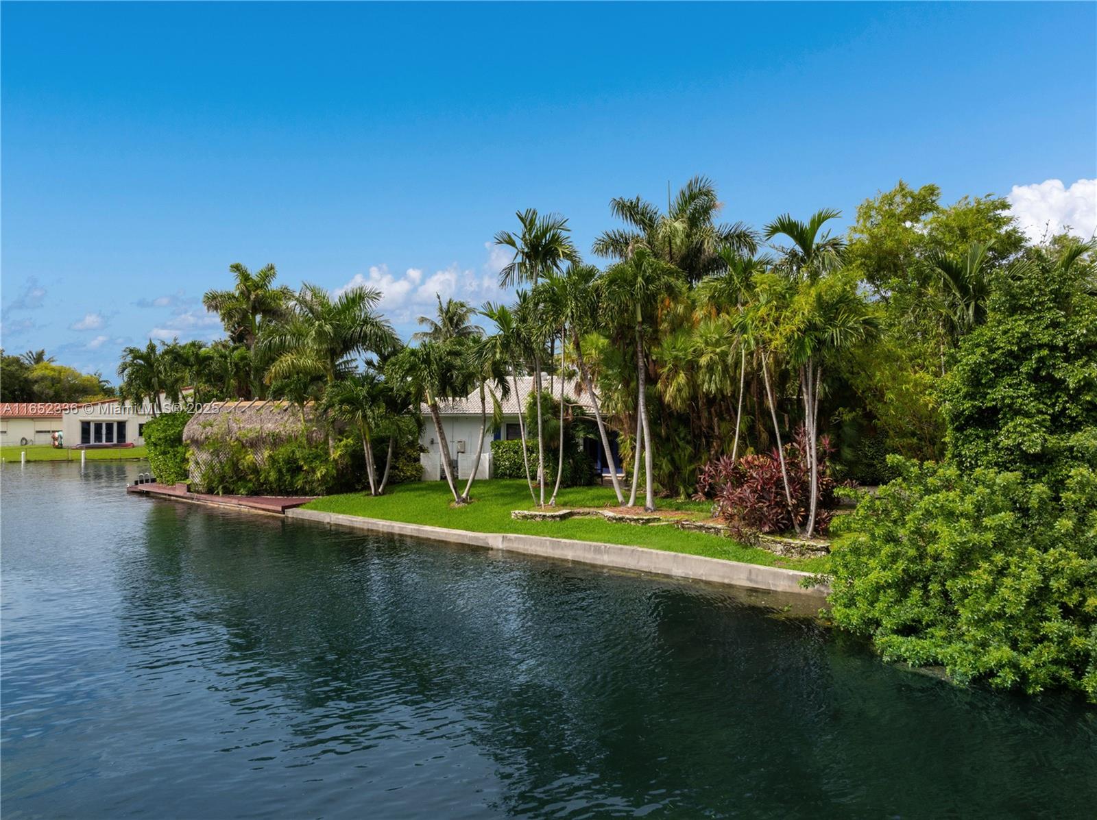 7975 Biscayne Point Cir, Miami Beach, Florida image 6