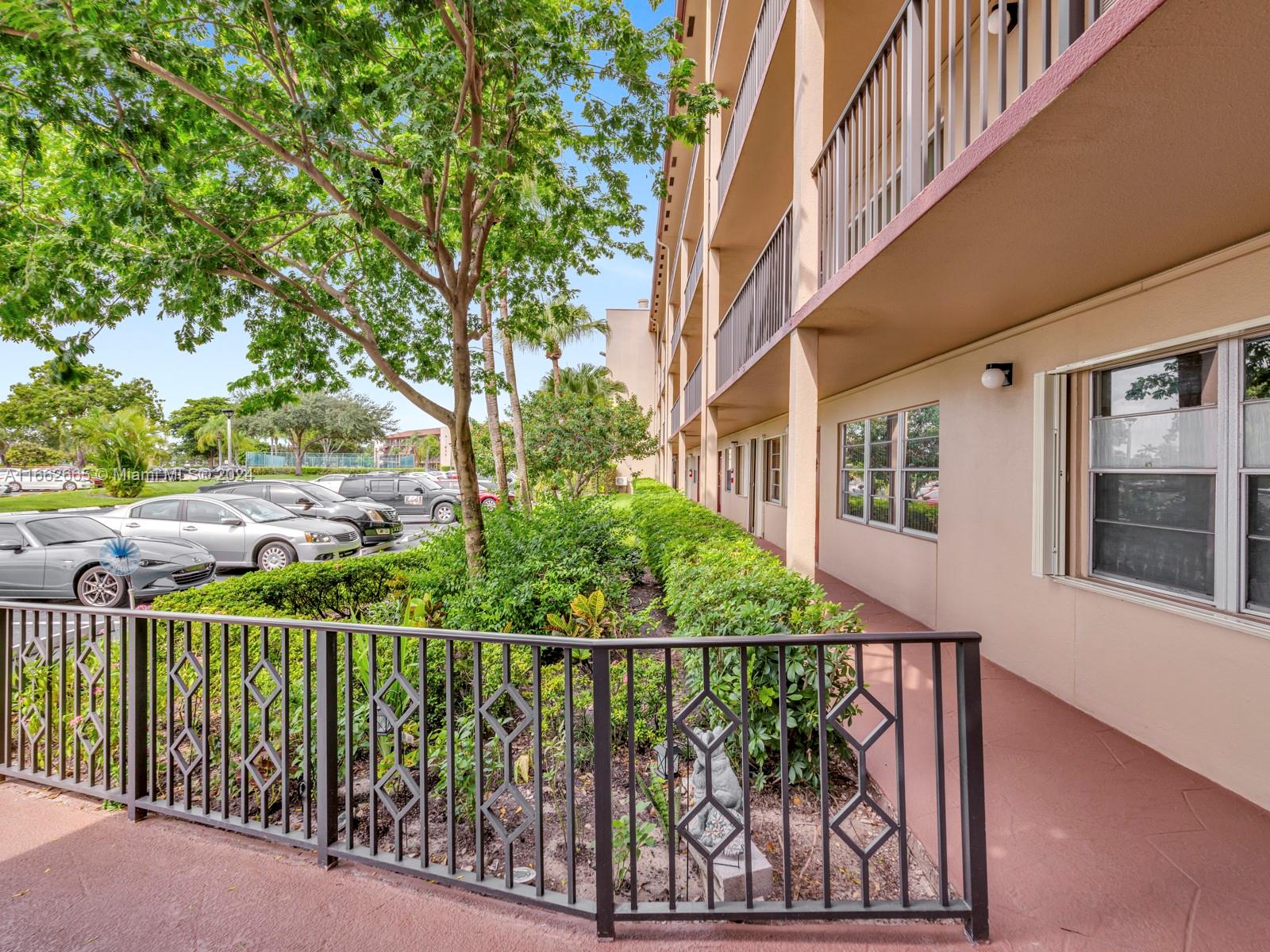 13255 SW 9th Ct #114G, Pembroke Pines, Florida image 33