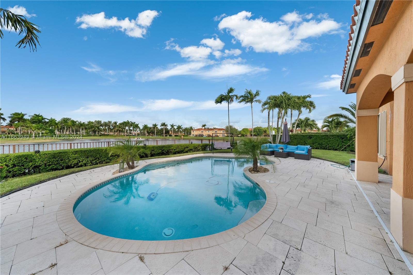 15451 SW 30th St, Miami, Florida image 39