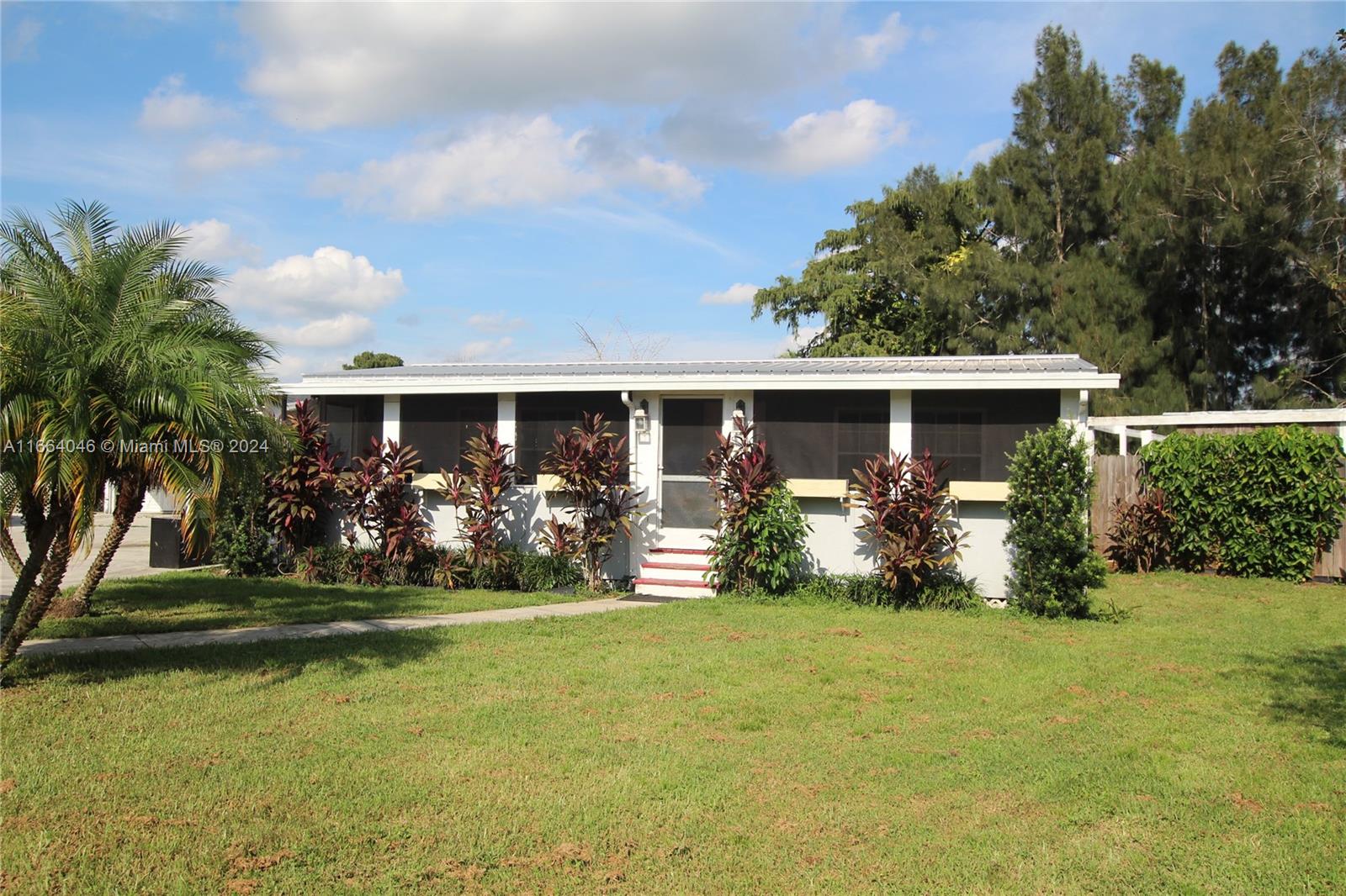 3121 SE 32nd Court, Okeechobee, Florida image 1