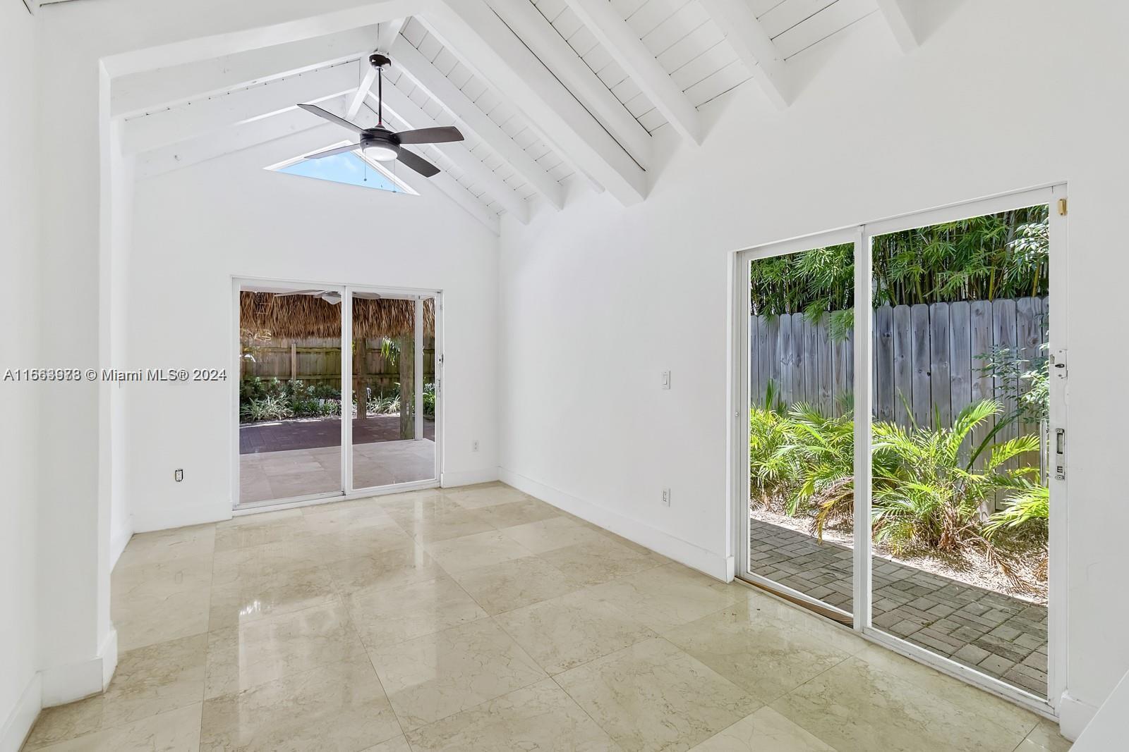 140 W Mashta Dr, Key Biscayne, Florida image 12