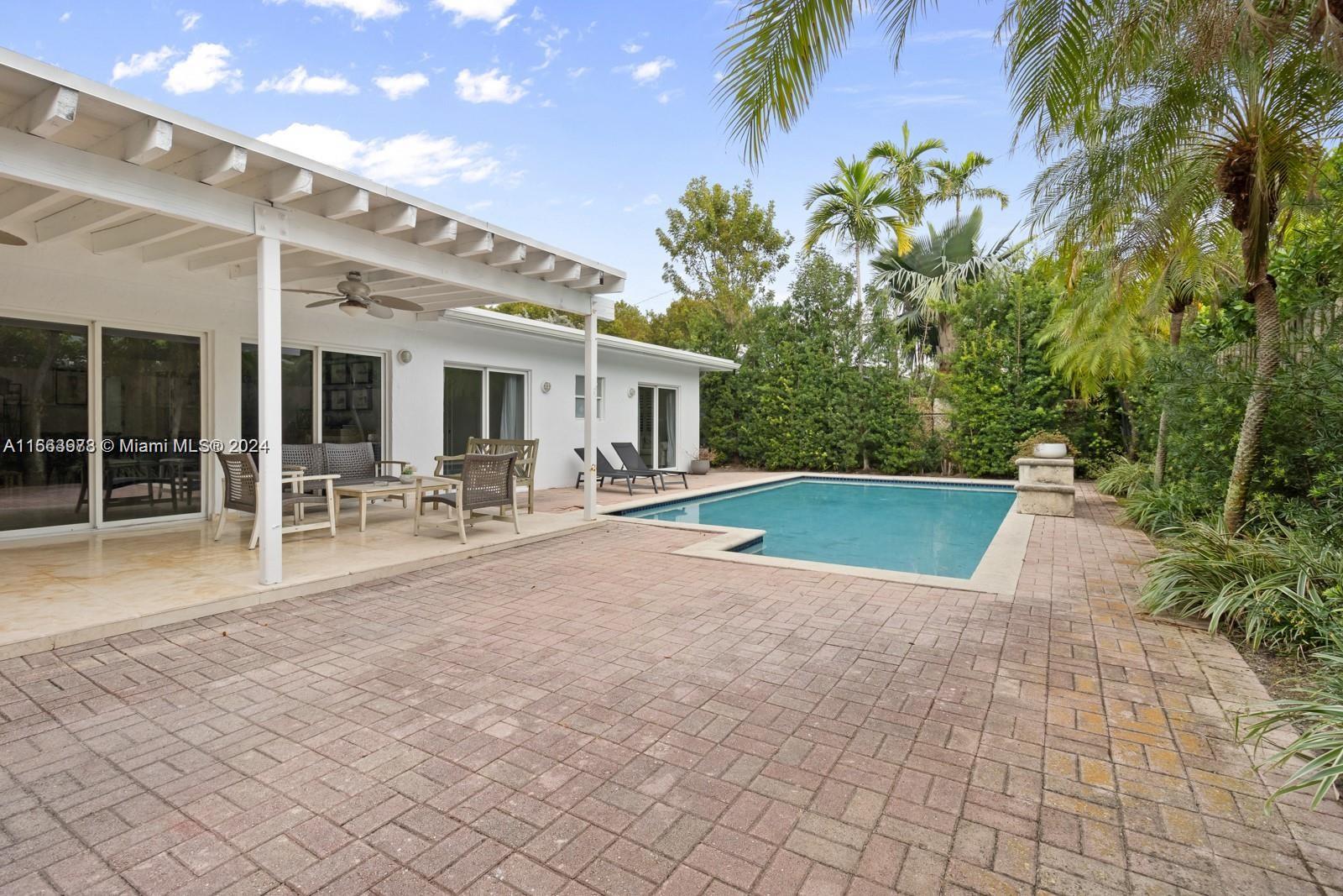 140 W Mashta Dr, Key Biscayne, Florida image 39