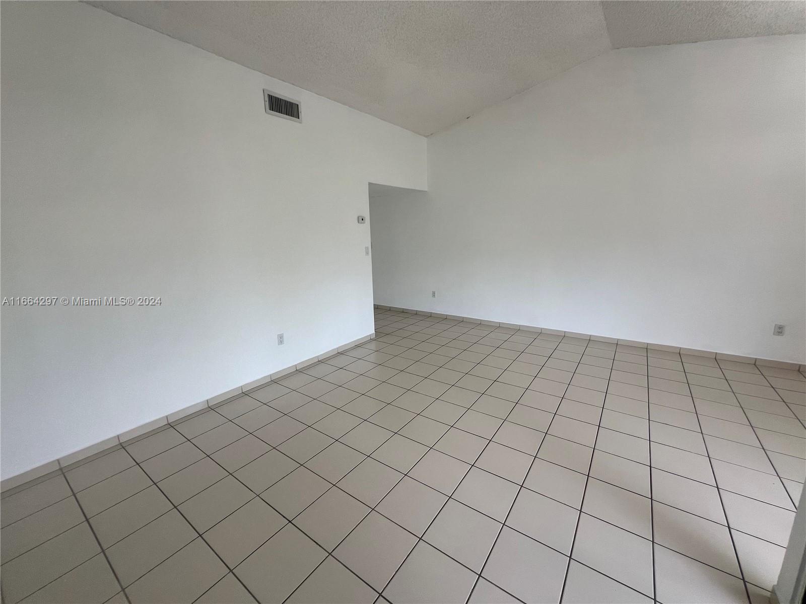 975 N Franklin Ave #975E, Homestead, Florida image 8