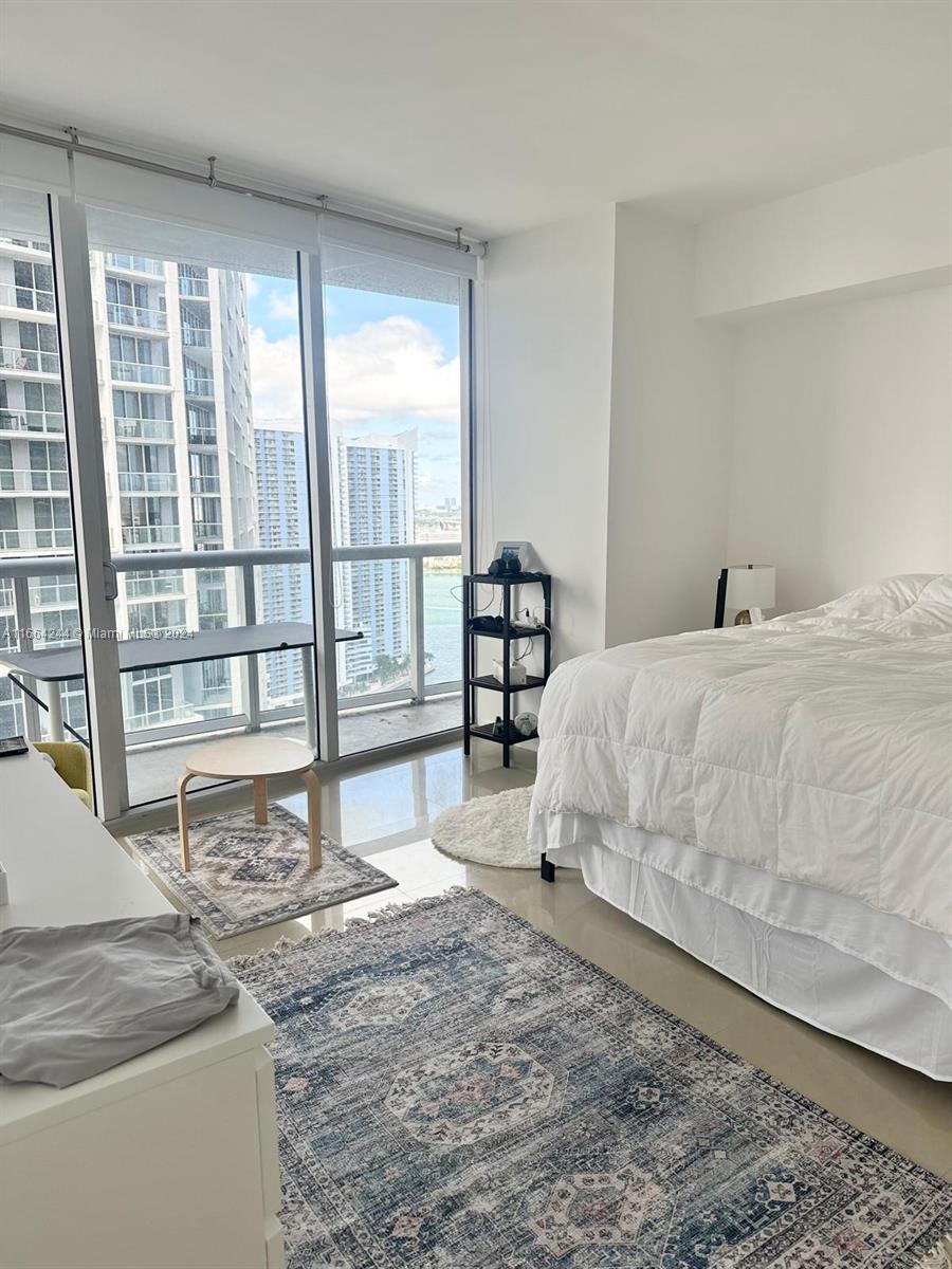 495 Brickell Ave #3210, Miami FL 33131