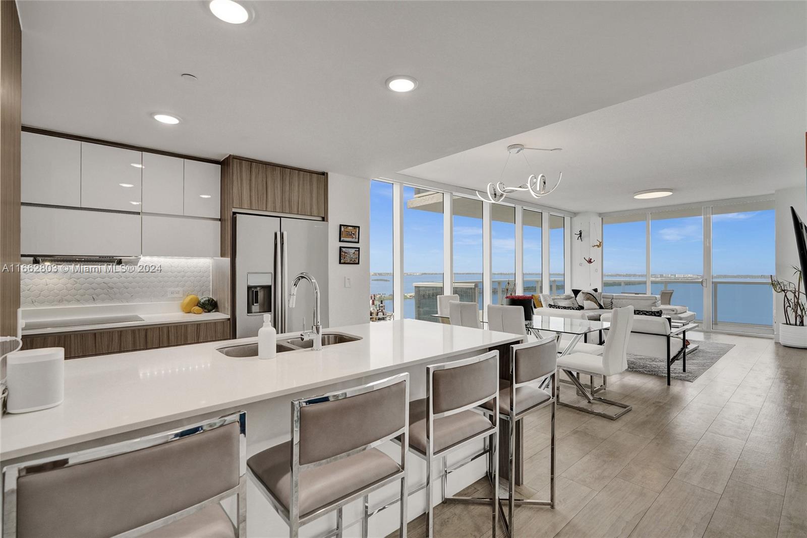 600 NE 27th St #2901, Miami FL 33137
