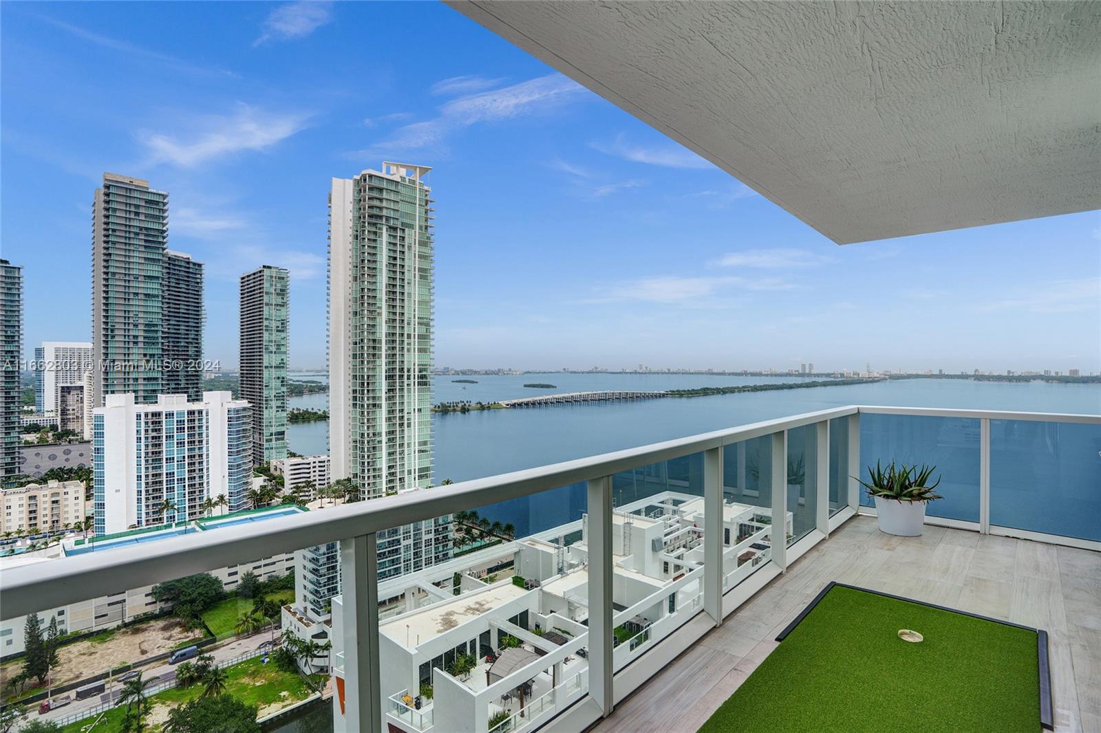 600 NE 27th St #2901, Miami FL 33137