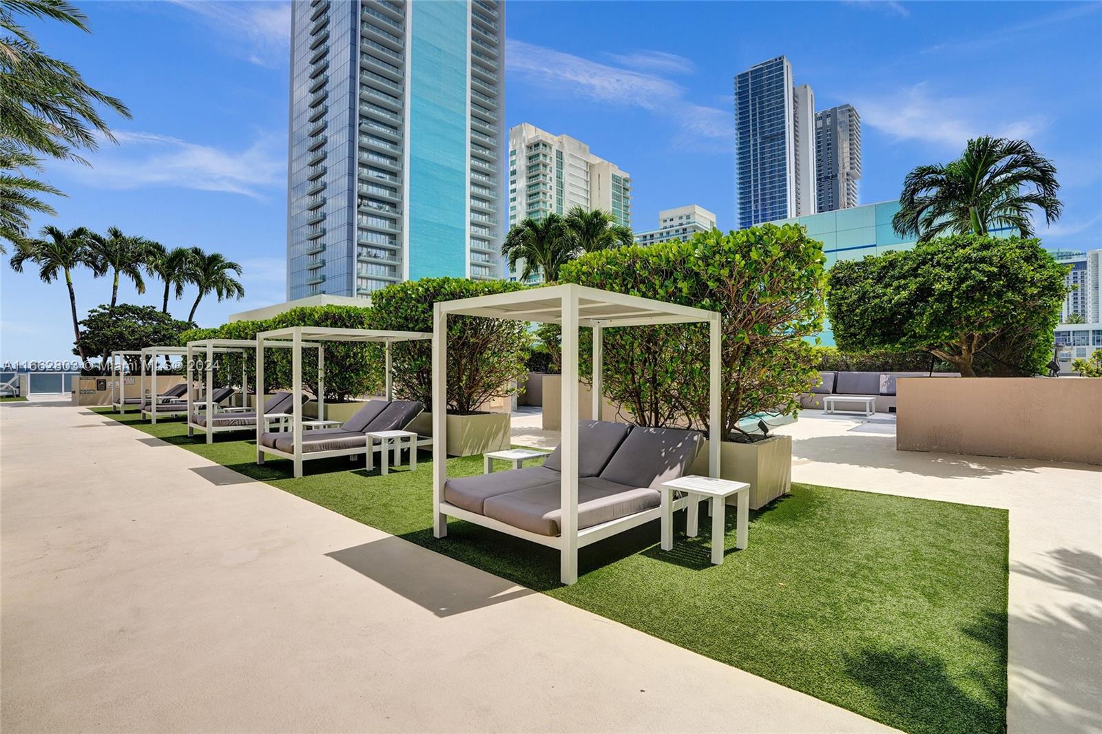 600 NE 27th St #2901, Miami FL 33137