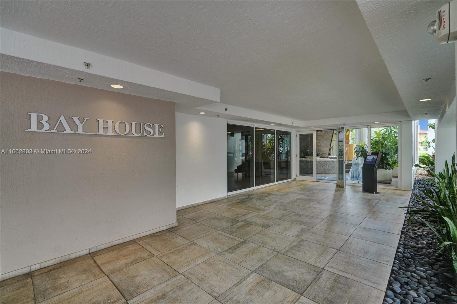 600 NE 27th St #2901, Miami FL 33137
