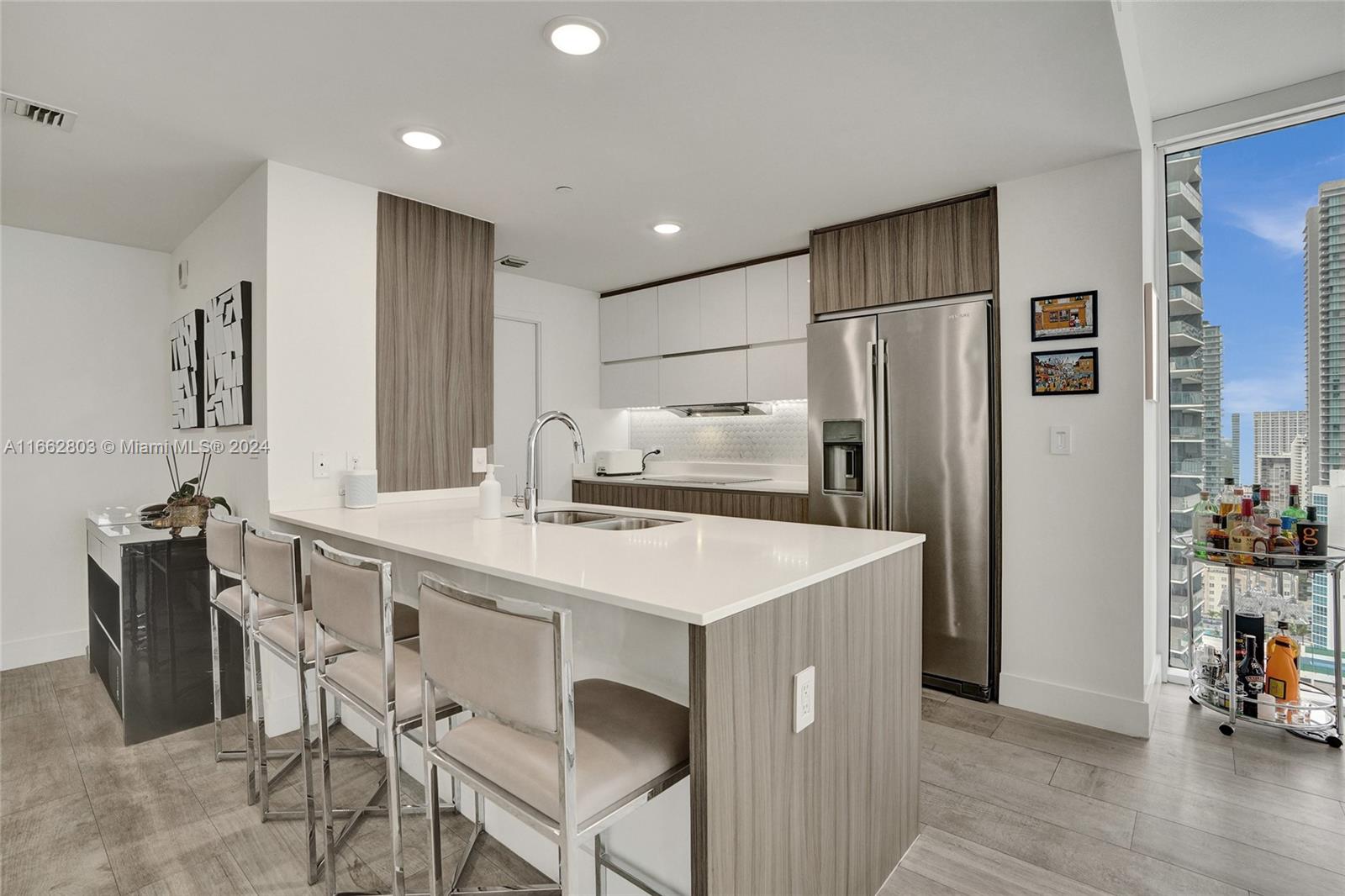 600 NE 27th St #2901, Miami FL 33137