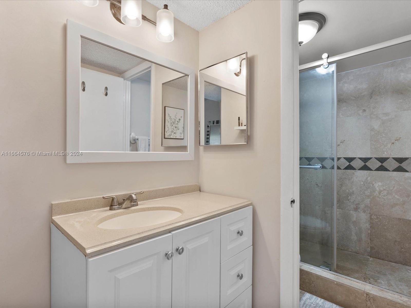 8401 W Sample Rd #28, Coral Springs, Florida image 12