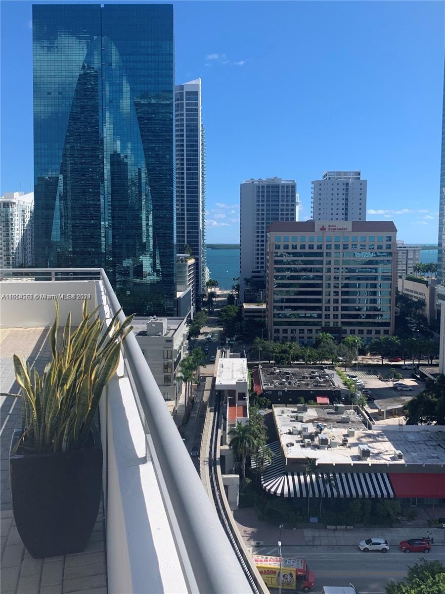 60 SW 13th St #4211, Miami FL 33130