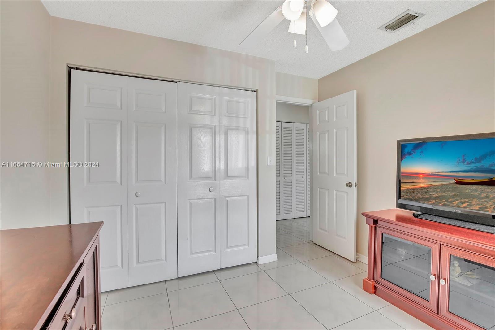 7481 NW 167th Ter, Hialeah, Florida image 21