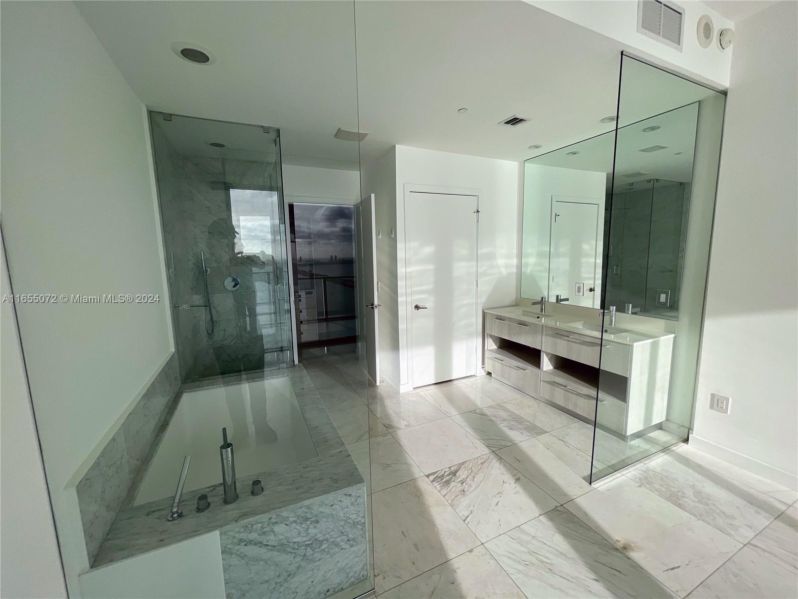 480 NE 31st St #4402, Miami FL 33137