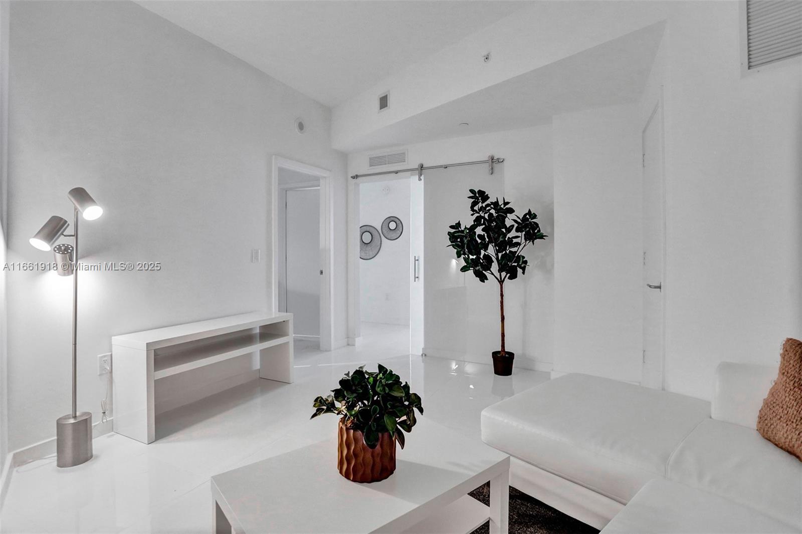 851 NE 1st Ave #1801, Miami FL 33132