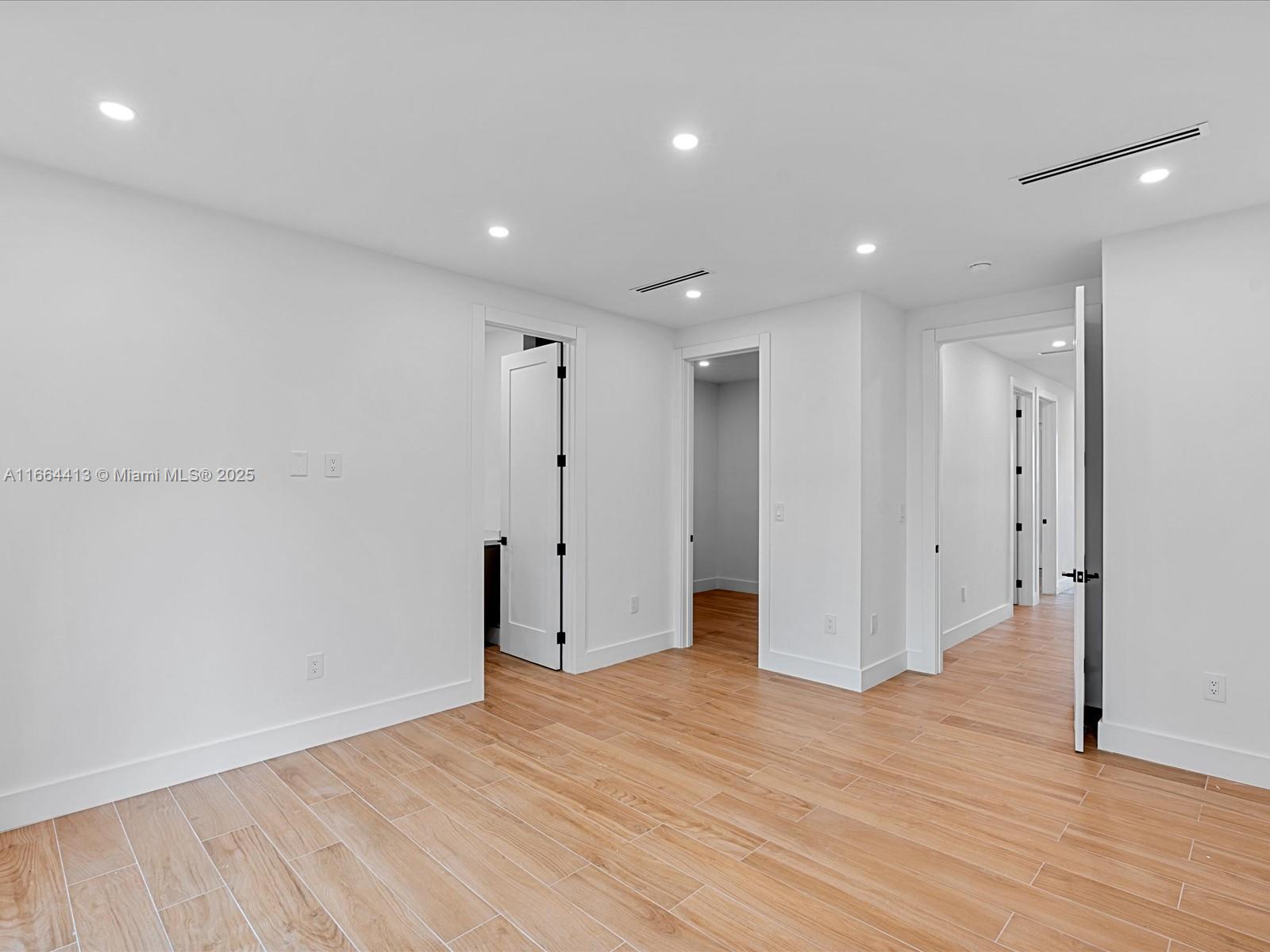 Listing Photo 32