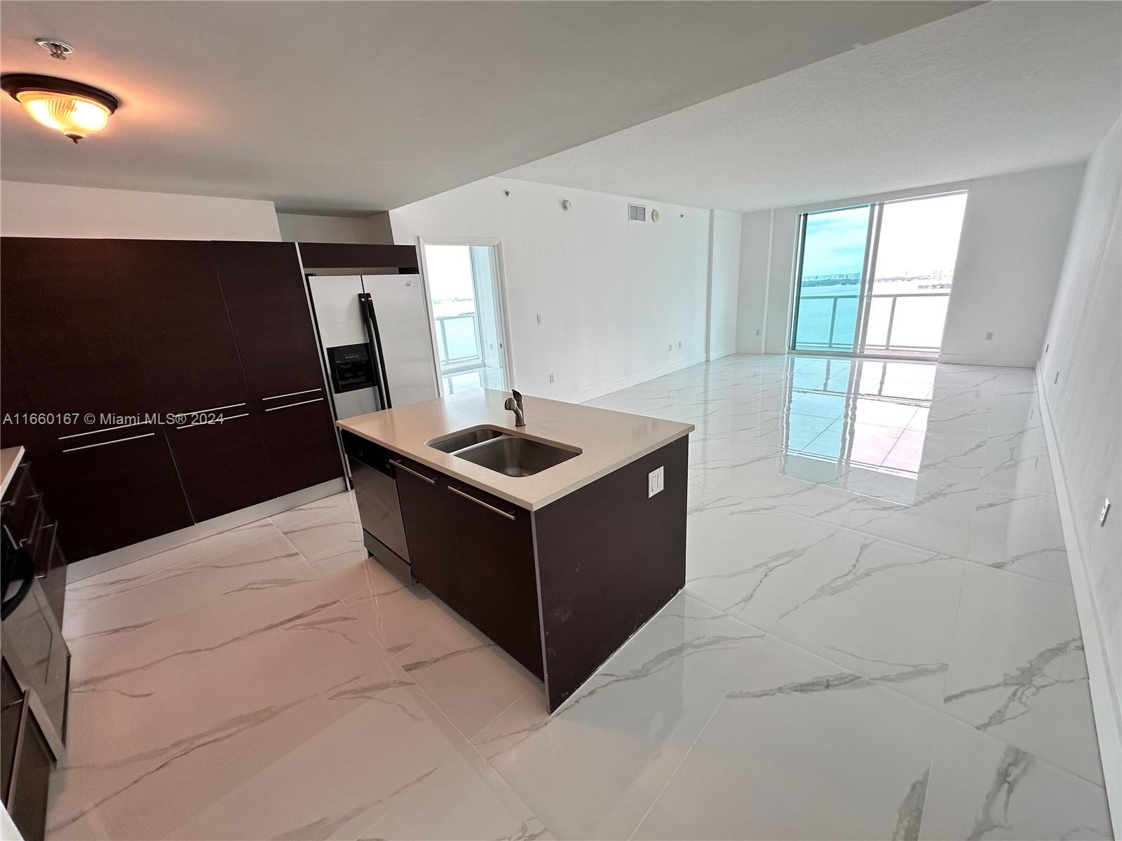 1900 N Bayshore Dr #3202, Miami, Florida image 2