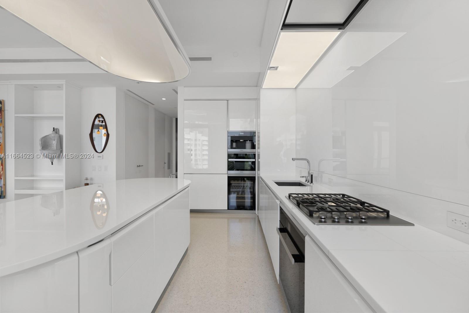3315 Collins Ave #5D, Miami Beach FL 33140